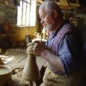 Potter maker