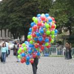 Balloon seller